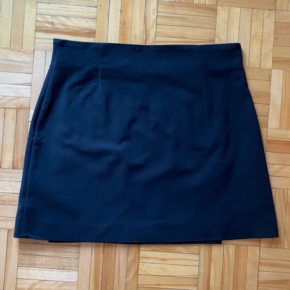 Babaton Madden Skirt - Picture 2 of 3